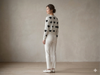 *** Alia  02139 Black hearts, white ivory sweater